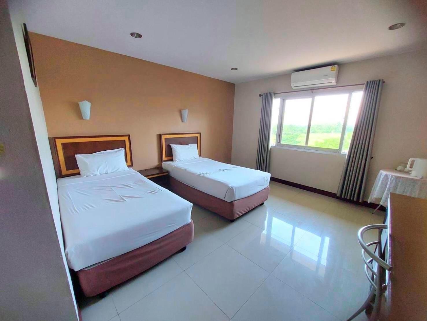 Kp Hotel Udonthani Kumphawapi المظهر الخارجي الصورة